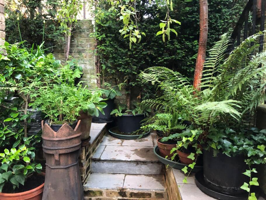 Вилла Kings Cross, Self-Contained House & Private Garden Лондон Экстерьер фото